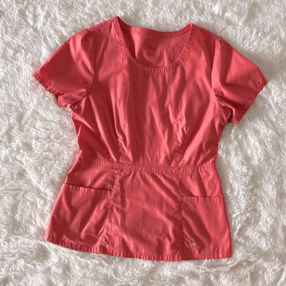 Jaanuu scrub top